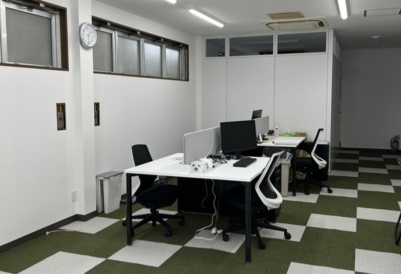 内装仕上工事　タイルカーペット